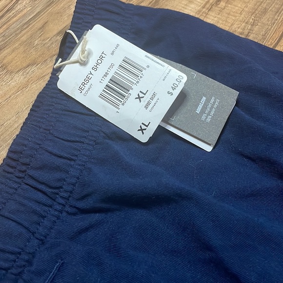 Men’s Adidas Shorts - Picture 2 of 3